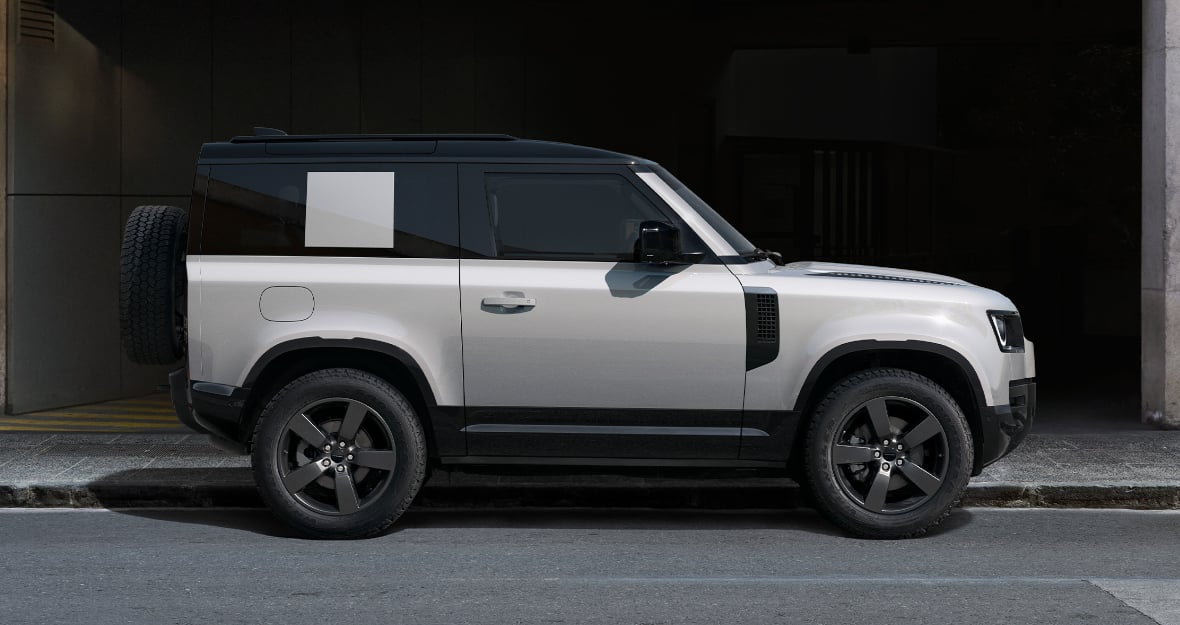 Land Rover Defender 90 in palestine